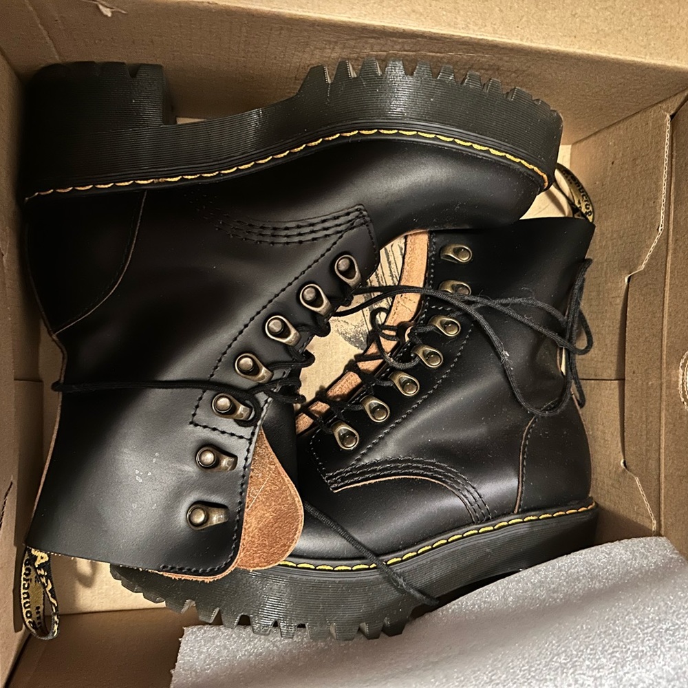 Leona dr martens boots used twice